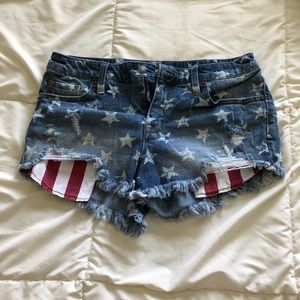 American flag jean shorts! Super cute!